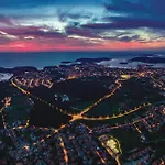 Beautiful In * Pula